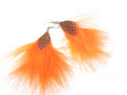 Ohrringe mit Federn, Serie Mar, orange