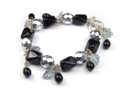 Bettelarmband aus Kristall und Glasperlen, schwarz