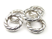 Ringe aus Acryl, ungelocht  , 24 mm