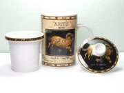 Becher mit Sternzeichen 'Widder'