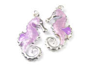 Emailleschmuck, Seepferdchen, 38x13 mm, lila