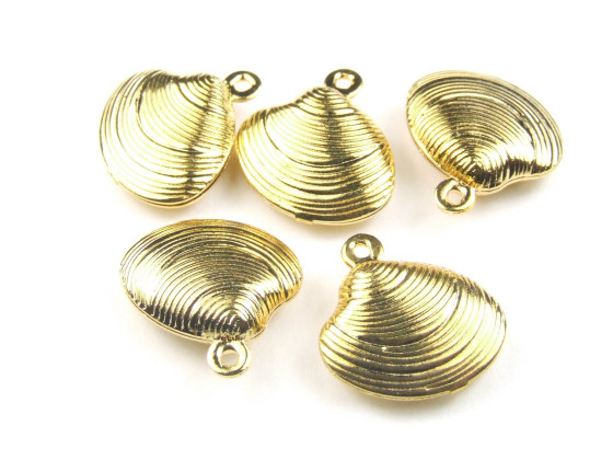 Anhnger,  Muschel, 15x14x4 mm, goldfarben