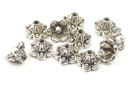 Perlkappen, verziert, versilbert, 9x5 mm
