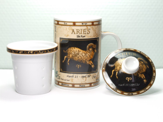 Becher mit Sternzeichen 'Widder'