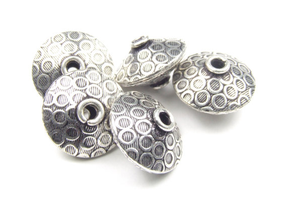 Metallperle, Doppelkegel mit Kreismuster