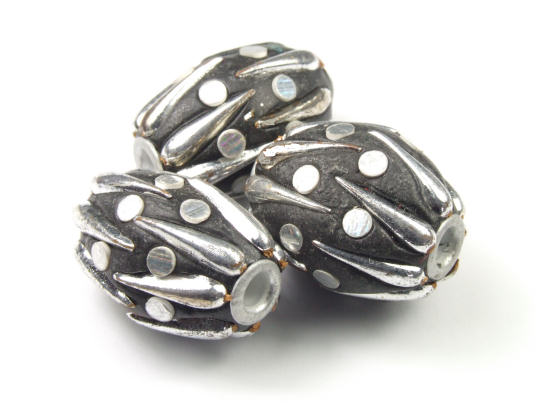 Kashmiri Perle 'Basu Z' 24x16 mm