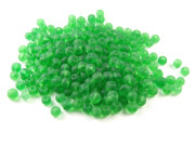 Perlen, Serie Shakti M, 4 mm, matt, grasgrün