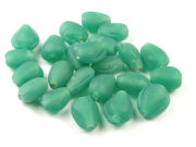 Perlen, Nuggets, 8x5 mm, grün